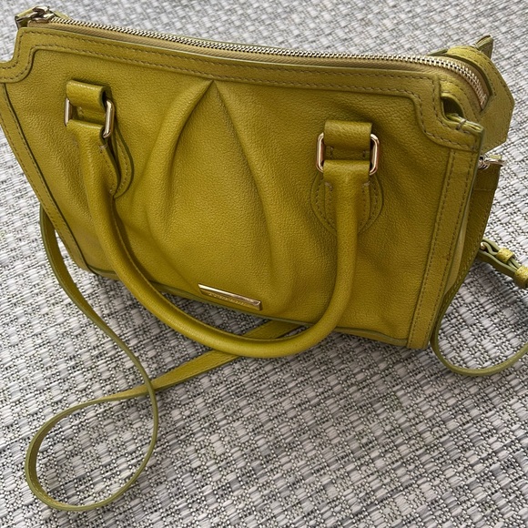 AUTHENTIC BURBERRY pilgrim leather handbag - Picture 1 of 11
